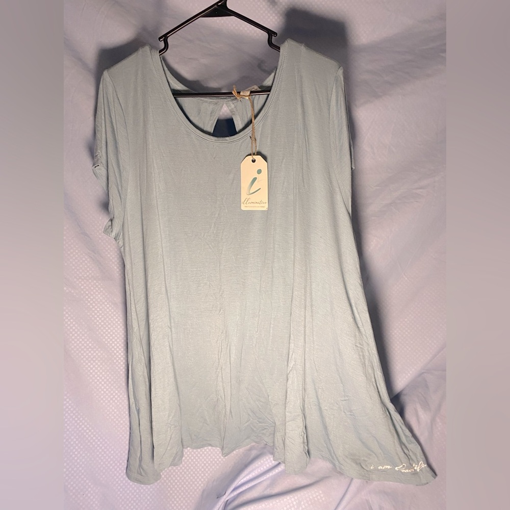 Illuminative “I am beautiful” tunic BNWT 2x